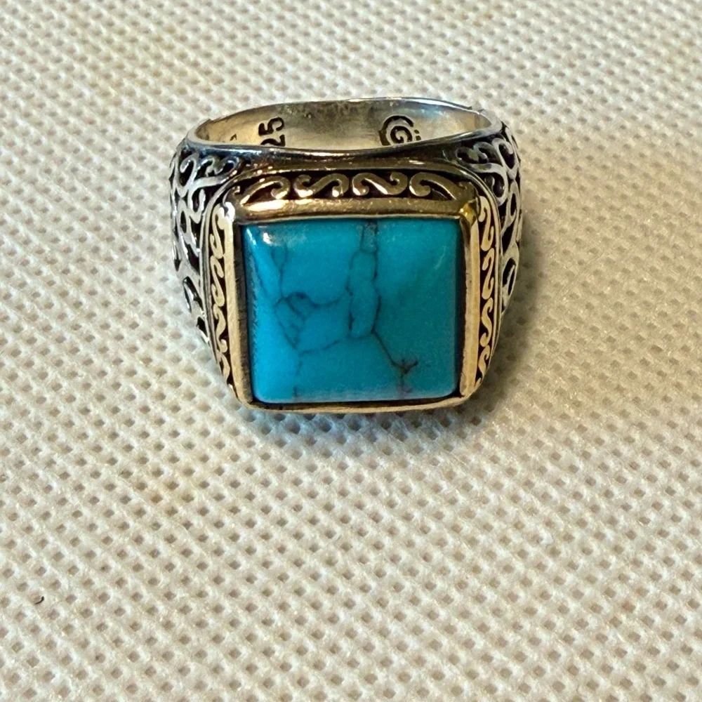 Turquoise and Silver Ring - Picture 6 of 8